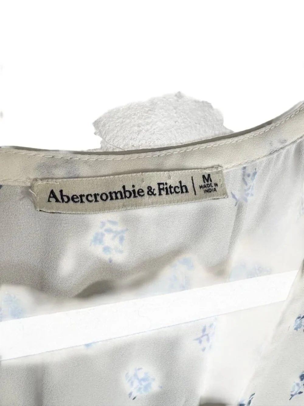 Abercrombie & Fitch Floral White Blue Floral Blouse-sz Medium